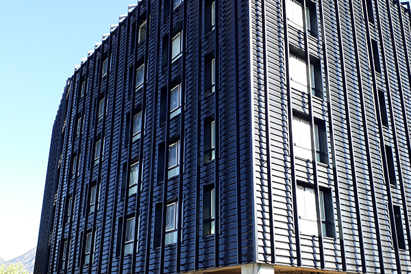 bardage-bas-carbone-performance-energétique-avenir-metal